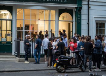 Coinbase und Bright Moments starten digitale Kunstpartnerschaft