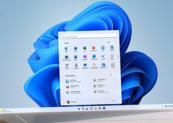 Windows 11 gets its first major update