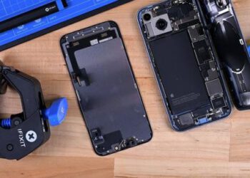 Apple redesigned the iPhone 14 to make it easier to repair
