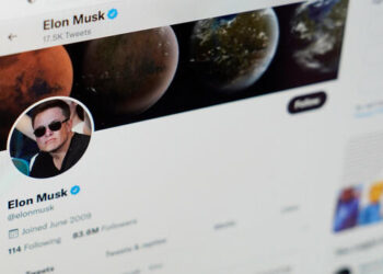 Twitter launches new subscription service in the US