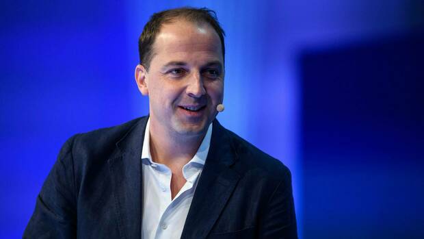 One Football in a crisis – Founder Lucas von Cranach resigns