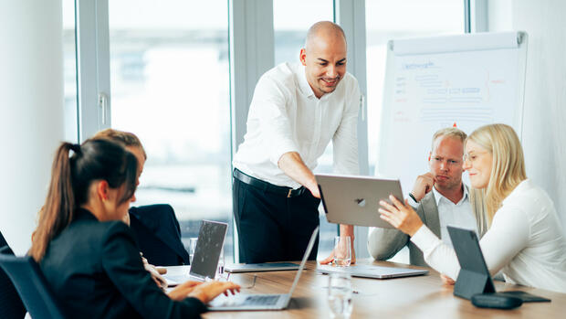 A quarter of employees use AI – 20 percent of employers allow AI